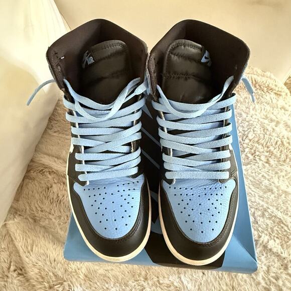 Size 10 - Jordan 1 Retro OG High UNC Toe - Picture 3 of 9